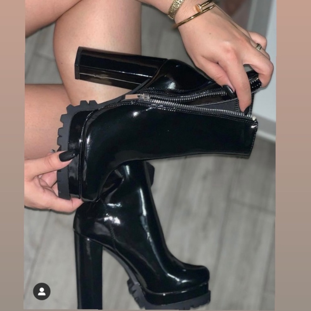 •AVAILABLE SIZE 6.5 & 7.